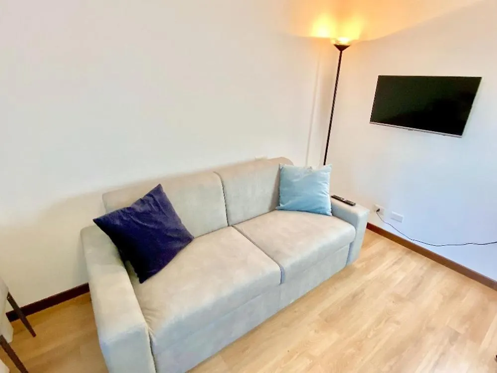 15 Minuti Dal Duomo- Metro-Design Apartment Milan Italy