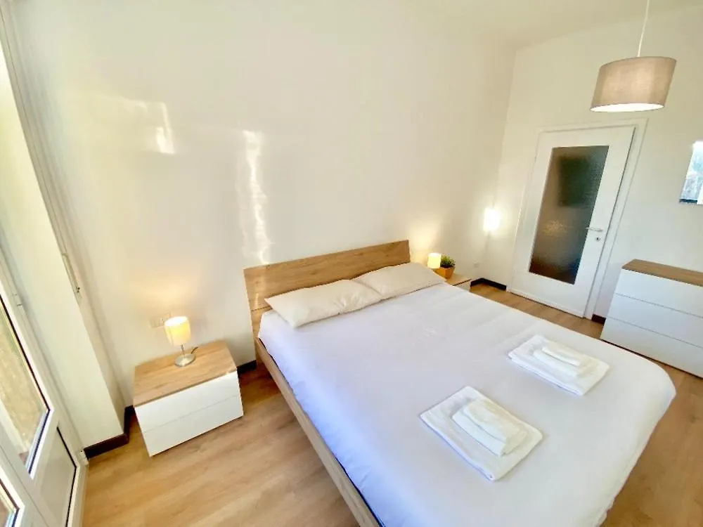 15 Minuti Dal Duomo- Metro-Design Apartment Milan